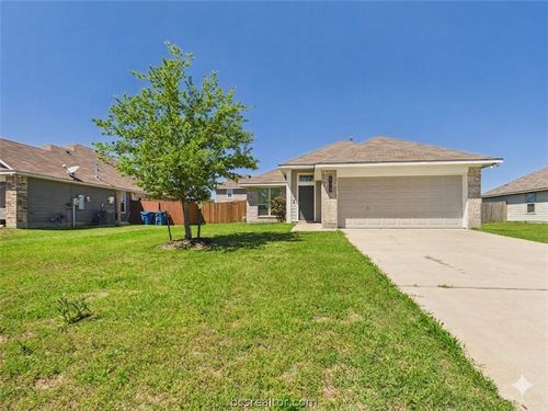 812 Mockingbird Street, Navasota, TX, 77868 | Card Image