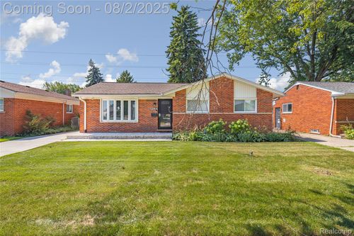 12144 Canterbury Dr, Warren, MI, 48093-1877 | Card Image