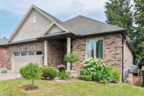 681 Bennett Cres, Mount Brydges, ON, N0L1W0 | Card Image