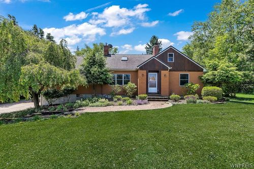 2000 W Blood Rd, Elma, NY, 14059-9542 | Card Image