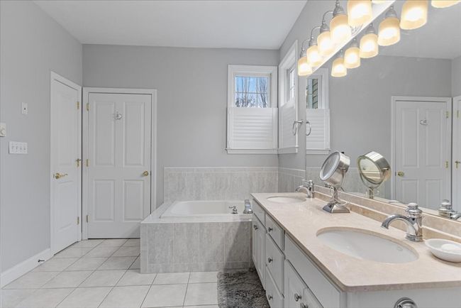 4 - 4 Rose Court Way, Condo with 3 bedrooms, 4 bathrooms and 2 parking in East Walpole MA | Image 17