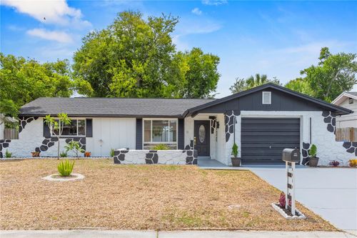 6820 El Camino Paloma St, PORT RICHEY, FL, 34668-3887 | Card Image