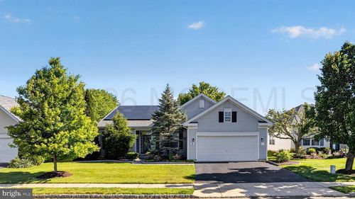 7 Allister Ln, Columbus, NJ, 08022-2303 | Card Image