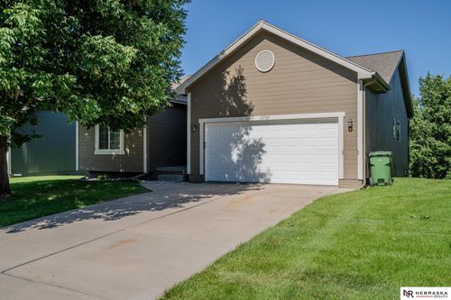 13707 S 14th Street, Bellevue, NE, 68123 | Card Image
