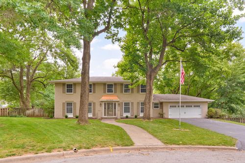 2435 E Michelle Pl, Springfield, MO, 65804-3952 | Card Image