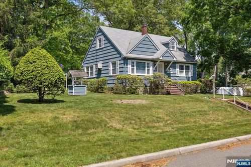 252 Saint Nicholas Ave, Hillsdale, NJ, 07642-1608 | Card Image