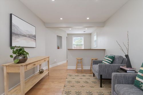 17 Coitview Dr, Newport, NH, 03773-1482 | Card Image