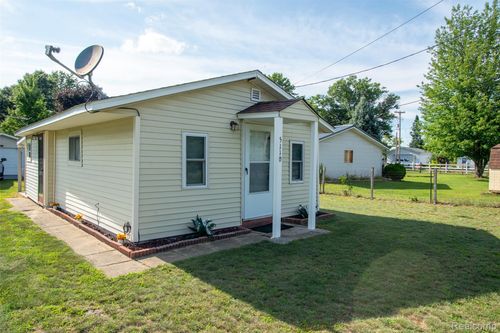 5110 Lucinda Dr, Prescott, MI, 48756-9137 | Card Image