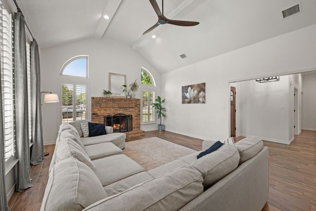 1402 Summer Dell Ct, House other with 3 bedrooms, 3 bathrooms and null parking in Keller TX | Image 6