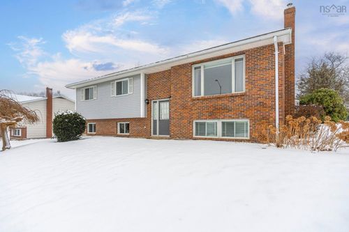 89 Apple Tree Lane, Kentville, NS, B4N5C1 | Card Image