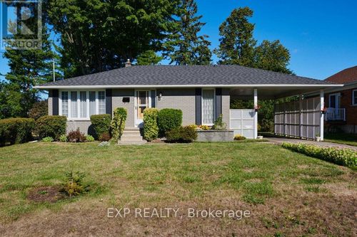 26 Duke St, Brockville, ON, K6V3J1 | Card Image