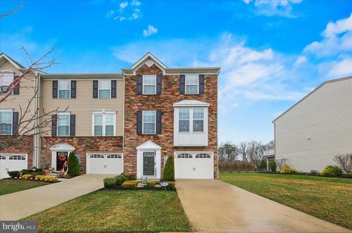 56 Village Green Ln, SICKLERVILLE, NJ, 08081-1633 | Card Image