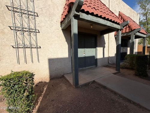 5910 W Golden Ln, Glendale, AZ, 85302-4509 | Card Image