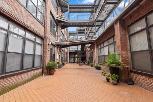 apt-219-300 Communipaw Ave, Jersey City, NJ, 07304-4081 | Card Image