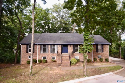 5805 Jones Valley Dr Se, Huntsville, AL, 35802-1916 | Card Image