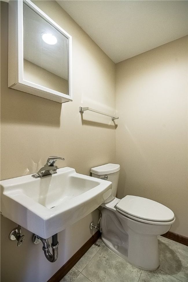 3229 Sundale Dr, House other with 3 bedrooms, 3 bathrooms and 2 parking in Glenshaw PA | Image 25