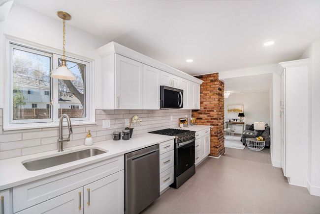 441 N Marias Ave, House other with 3 bedrooms, 3 bathrooms and null parking in Clawson MI | Image 9