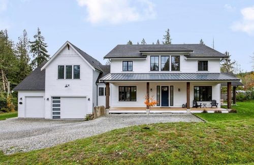 5935 Driftwood Place, Sechelt, BC, V7Z0L7 | Card Image