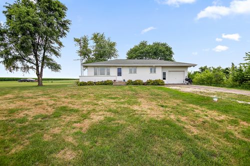 1506 16000w Rd, Reddick, IL, 60961-8127 | Card Image