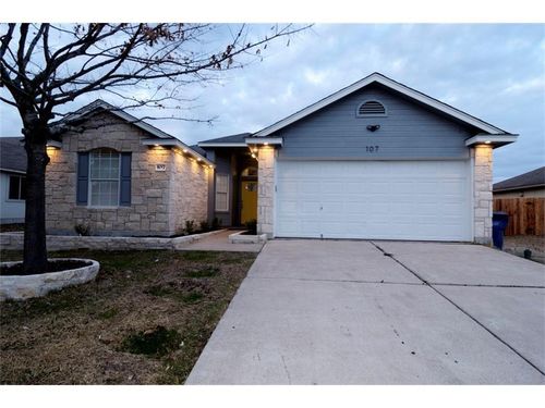 107 Tanglewood Ln, Hutto, TX, 78634-5106 | Card Image