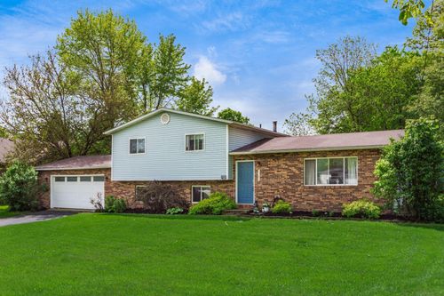 1340 Choctaw Dr, London, OH, 43140-8747 | Card Image