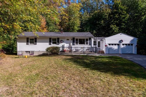 156 Walnut Street, Reading, MA, 01867 | Card Image