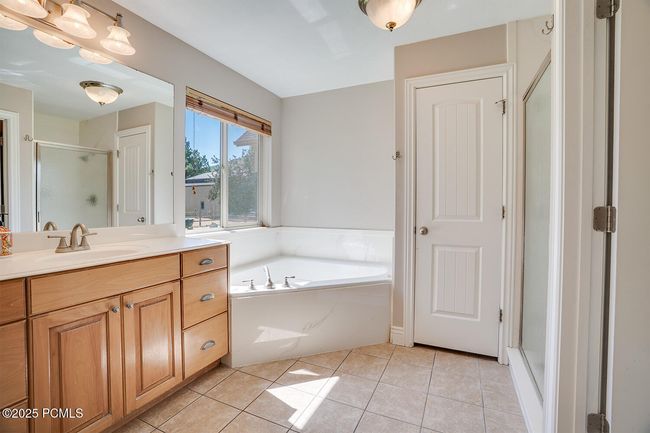 3035 S Big Hollow Rd, House other with 8 bedrooms, 5 bathrooms and null parking in Daniel UT | Image 26
