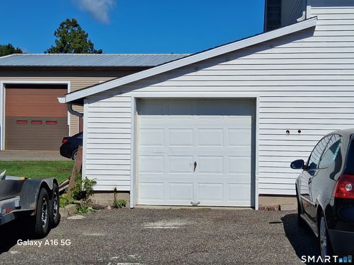 white-barn-attached-garag-568 Danbury Road, New Milford, CT, 06776 | Card Image