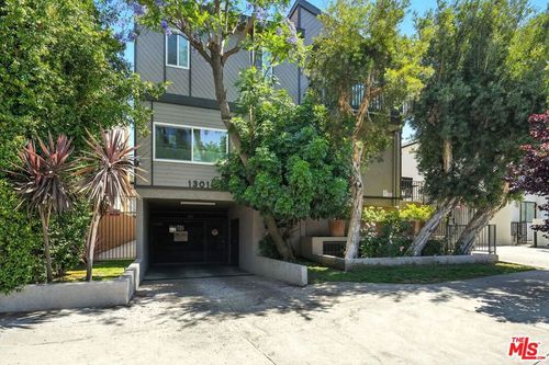 6-13012 Valleyheart Dr, Studio City, CA, 91604-3424 | Card Image