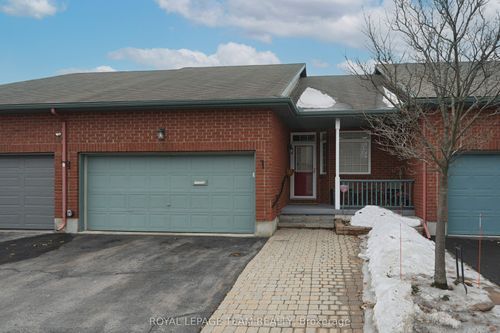 114 Bartlett Pvt, Ottawa, ON, K1V2A8 | Card Image