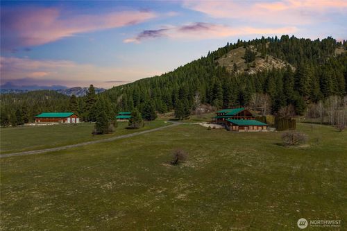 18553 Camp 12 Rd, Leavenworth, WA, 98826-9537 | Card Image