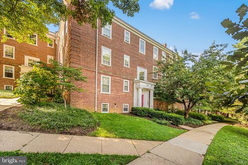 c225-3860 Rodman St Nw, WASHINGTON, DC, 20016-2826 | Card Image