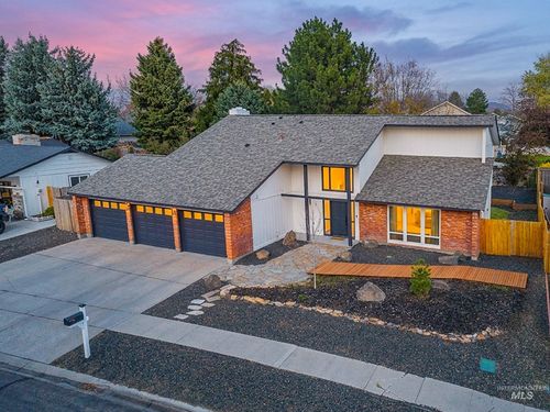 898 N Pebble Beach Way, Eagle, ID, 83616-5234 | Card Image