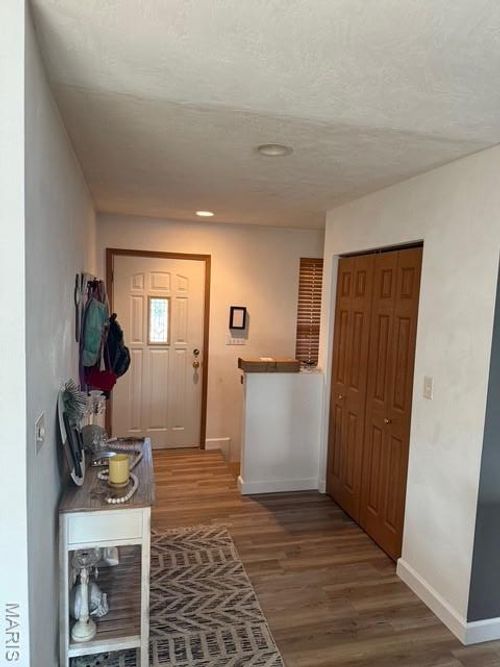 130 Regency Pl, Millstadt, IL, 62260-2253 | Card Image