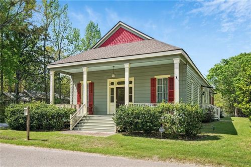 71667 Leveson St, Abita Springs, LA, 70420-3635 | Card Image