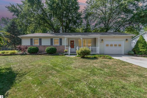 1948 S Mackenzie Ln, Mt Pleasant, MI, 48858-8915 | Card Image