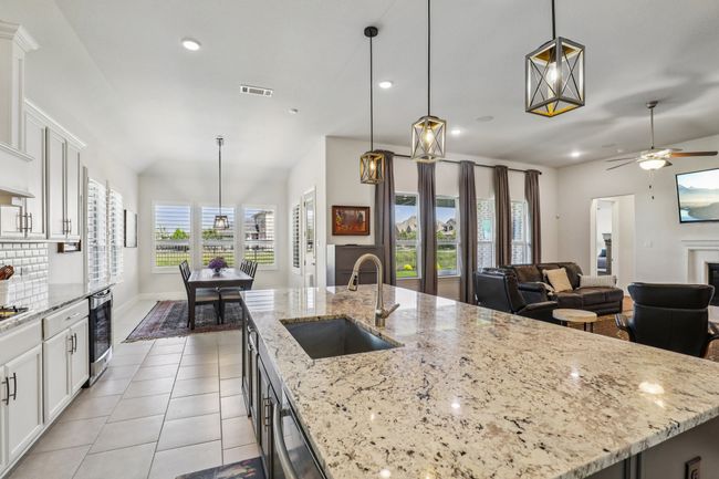 7605 Windsor, House other with 4 bedrooms, 4 bathrooms and null parking in The Colony TX | Image 12