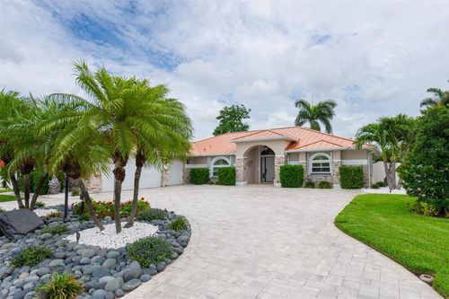 7759 Carver Ct, SEMINOLE, FL, 33772-4948 | Card Image