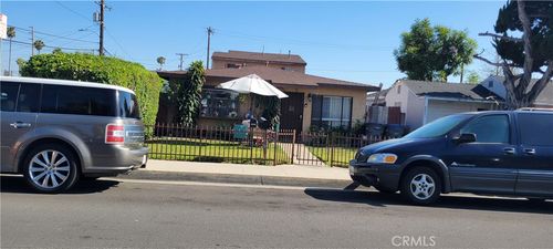 12140 215th St, Hawaiian Gardens, CA, 90716-1103 | Card Image
