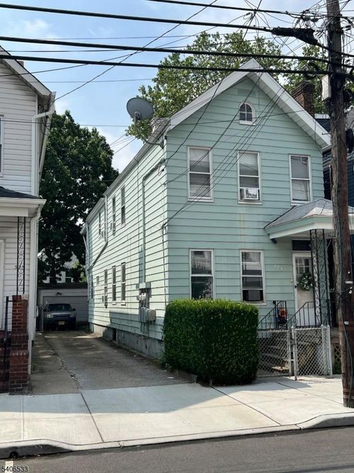 323 William St, Harrison, NJ, 07029-1313 | Card Image