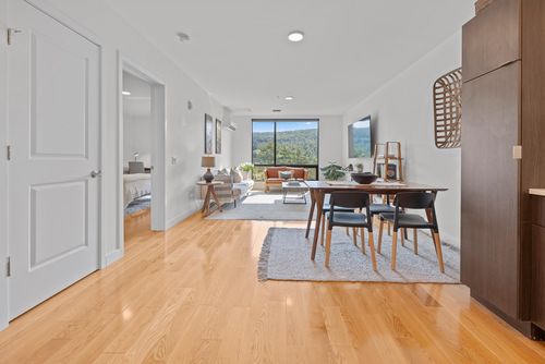 408-69 Etna Road, Lebanon, NH, 03766 | Card Image
