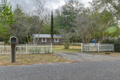 5755 Azalea Ave, Milton, FL, 32570-7603 | Card Image