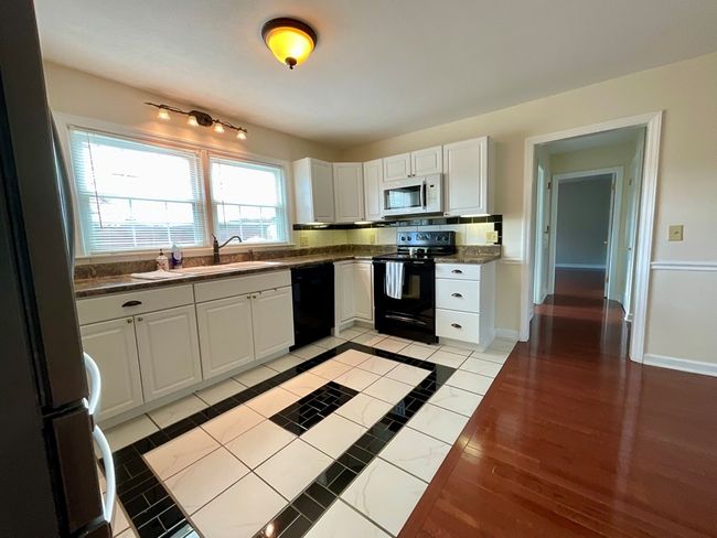 7947 Carrollton Pike, House other with 5 bedrooms, 3 bathrooms and 1 parking in Galax VA | Image 25