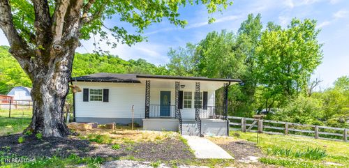 1700 W Brushy Valley Dr, Powell, TN, 37849-3245 | Card Image