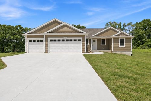 13881 Meadow Oak Dr, Greenville, MI, 48838-9599 | Card Image