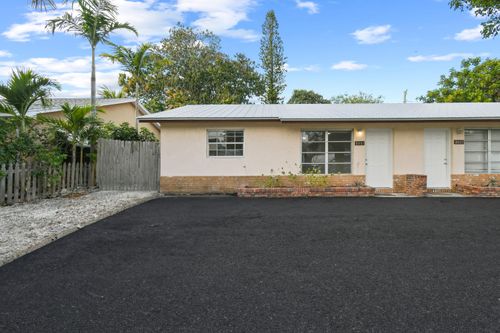 8401 Se Sunset St, Hobe Sound, FL, 33455-6512 | Card Image