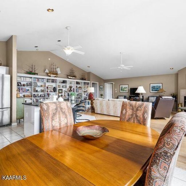 2020 Ranch Rd, House other with 3 bedrooms, 3 bathrooms and 2 parking in Dandridge TN | Image 15