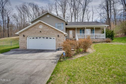 153 Valley Crest Dr, Mount Carmel, TN, 37645-3661 | Card Image