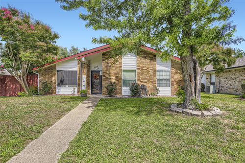 3114 Fairgate Dr, Carrollton, TX, 75007-3952 | Card Image