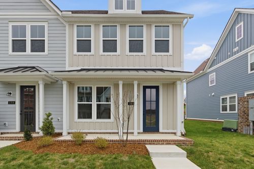 140 Valentine Aly, Nashville, TN, 37218-3059 | Card Image